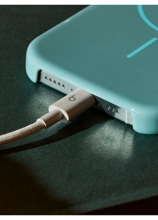 Beats Cable tejido USB-C a USB-C de carga rápida Surge Stone