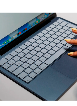 Apple Laptop MacBook Neo 13 pulgadas chip A18 Pro 8GB 512GB SSD Indigo