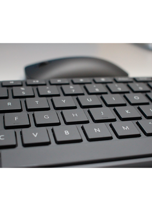 Microsoft Designer Bluetooth Desktop Keyboard & Mouse