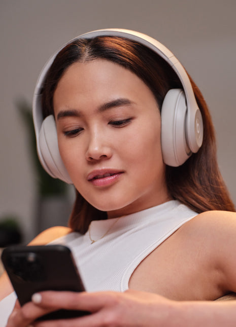 Beats Studio Pro Sandstone