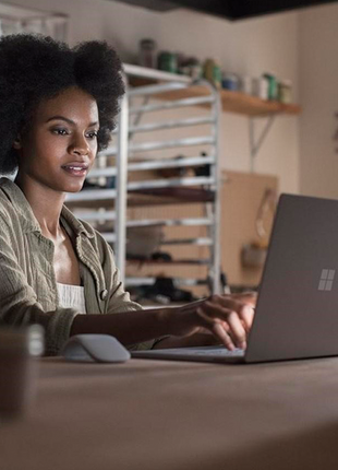 Microsoft Surface Laptop 7 13.8" X Elite 12-Core 512GB, 16GB RAM - Negro